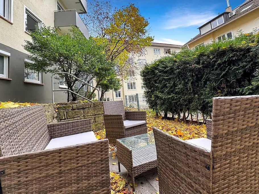Zentrales Apt In Stuttgart, 3 Zimmer Fuer 10 Gaeste Germany
